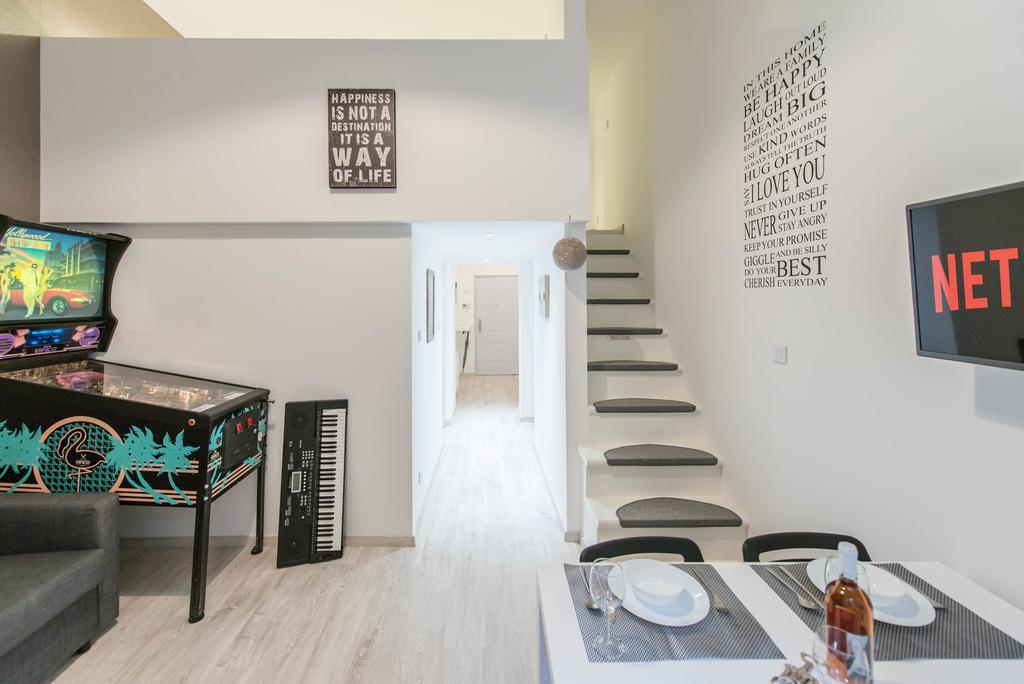 Happy Home Joy Budapest Bagian luar foto