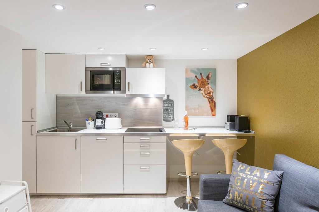 Happy Home Joy Budapest Bagian luar foto