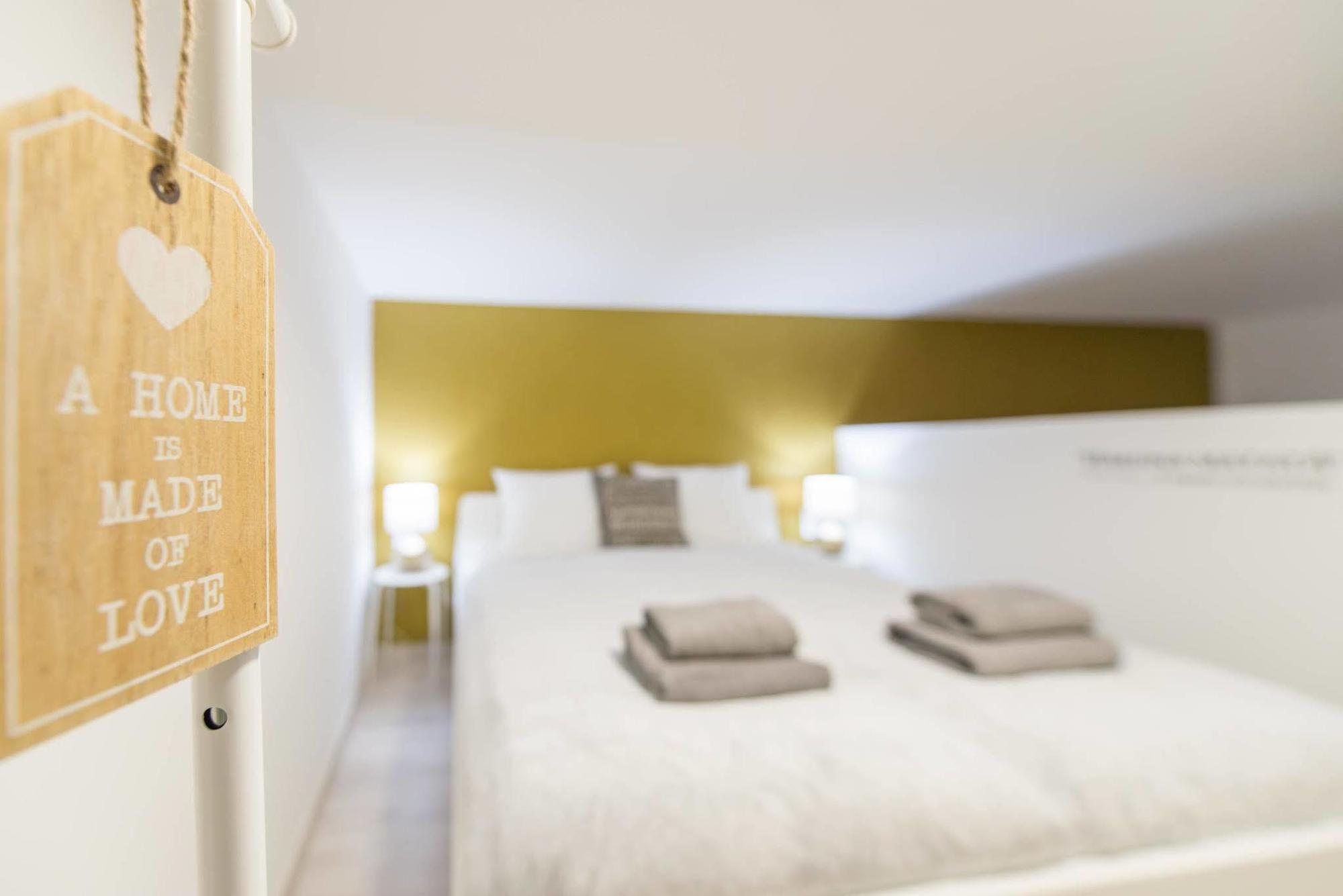 Happy Home Joy Budapest Bagian luar foto